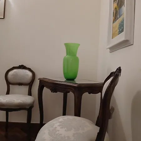 Carola Apartman Bari